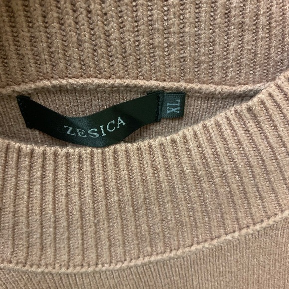 Sweater Bundle - Picture 6 of 7